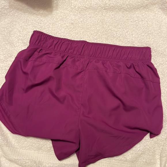 Shorts with pockets and underwear attached - Picture 2 of 3